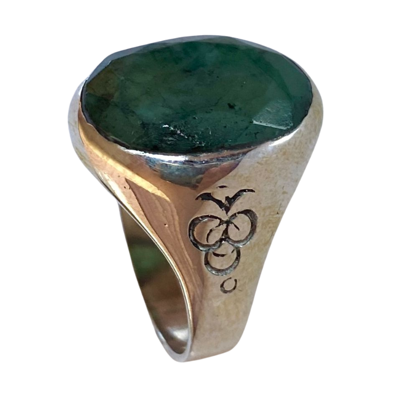 خاتم نقرة وحجر الزمرد الطبيعي