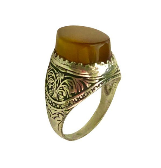 خاتم من فضة وحجر العقيق اليمني